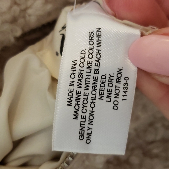 a.n.a. Women's Zipper Sherpa Reversible Jacket Cream - Size L - Picture 11 of 11